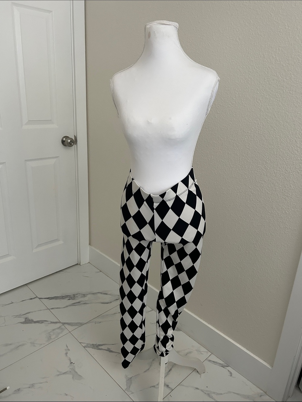 Black & White Diamond-Check High-Waist Pants